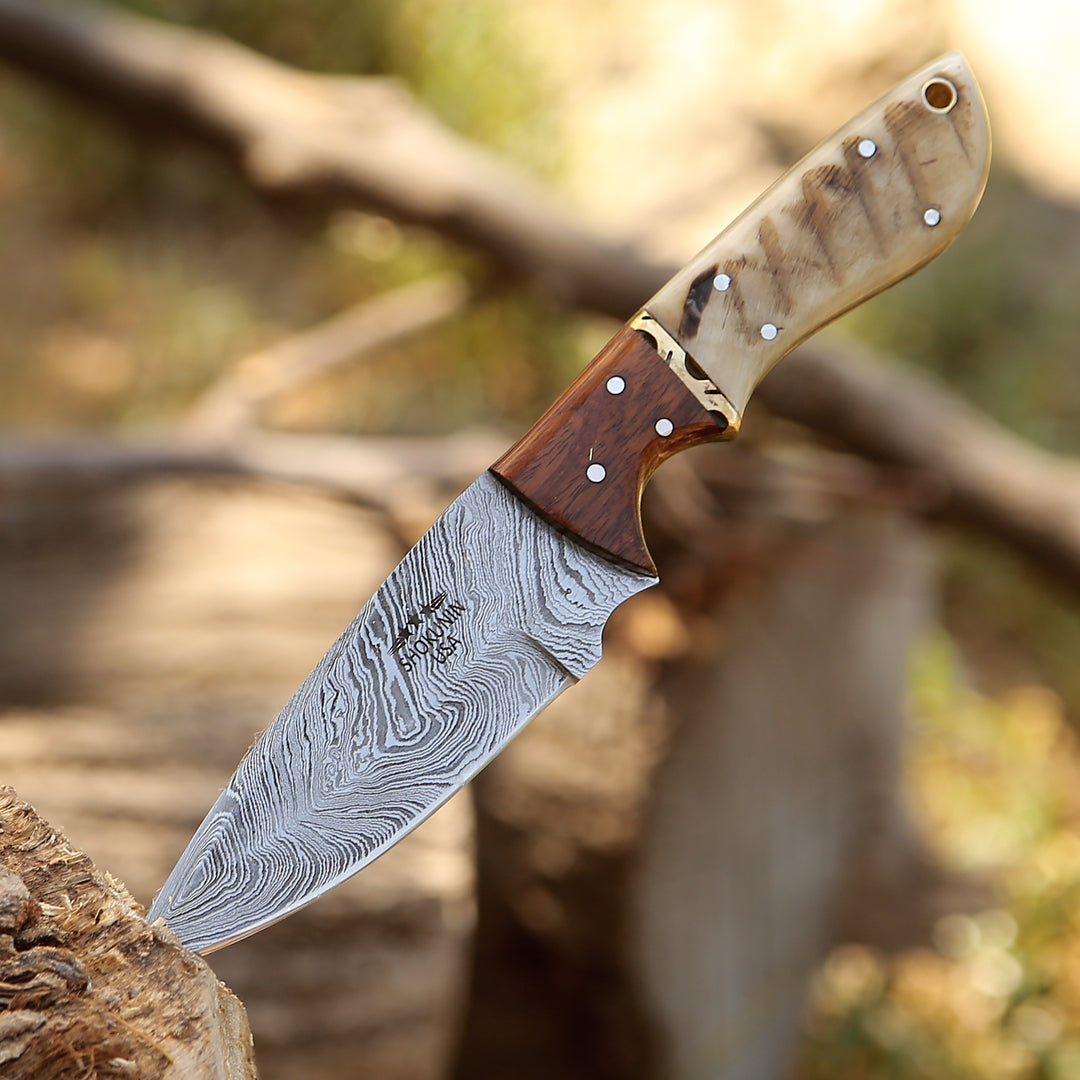 Explore the Craftsmanship of Damascus Steel Tactical Knives