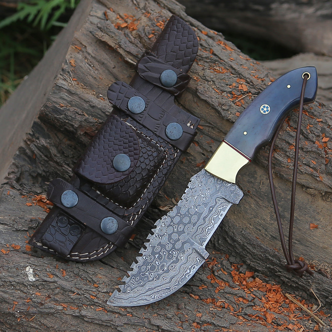 Unique Artisan Damascus Hunting Knives for Every Outdoorsman