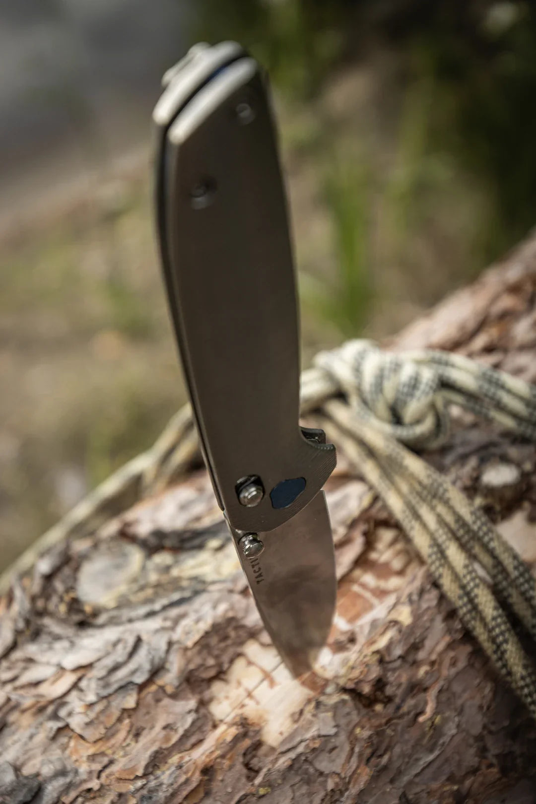 Unlocking the Secrets of Blade Materials: A Guide for Hunting Knives Enthusiasts - Shokunin USA