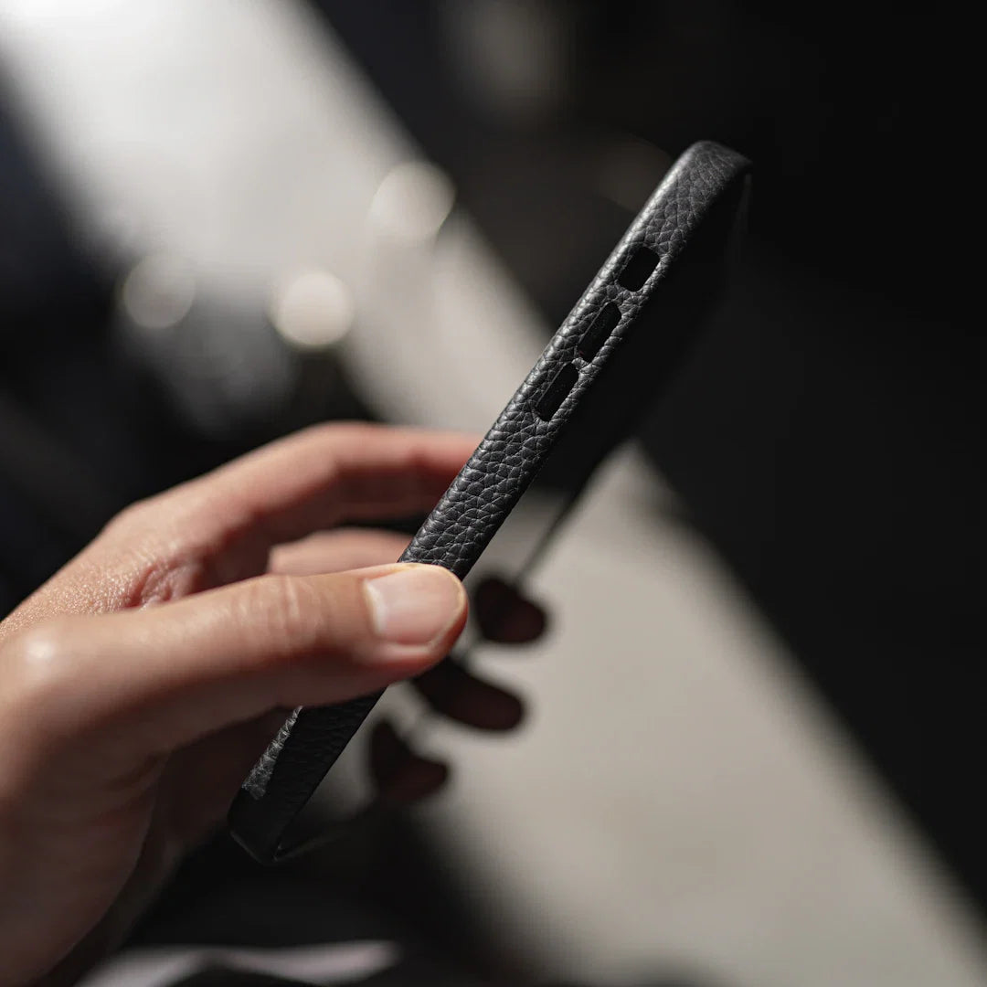 The Role of Ergonomics in Folding Knife Design - Shokunin USA