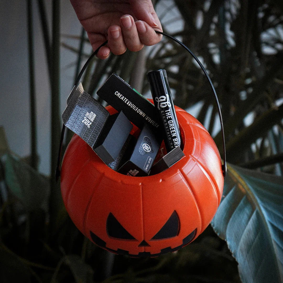 Pocket Knives vs. Multi-Tools: Which Is Best for You? - Shokunin USA