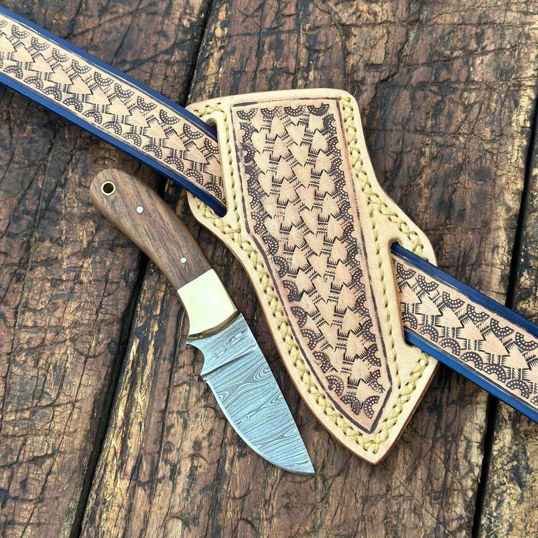 Fixed blade knife. - Desert Moon Handmade Damascus Skinner Knife with Handtooled Sheath & Belt - Shokunin USA