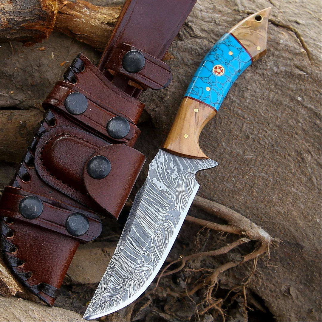 Flo Damascus Hunting Knife with Exotic Olive Wood &amp; Turquoise Handle
