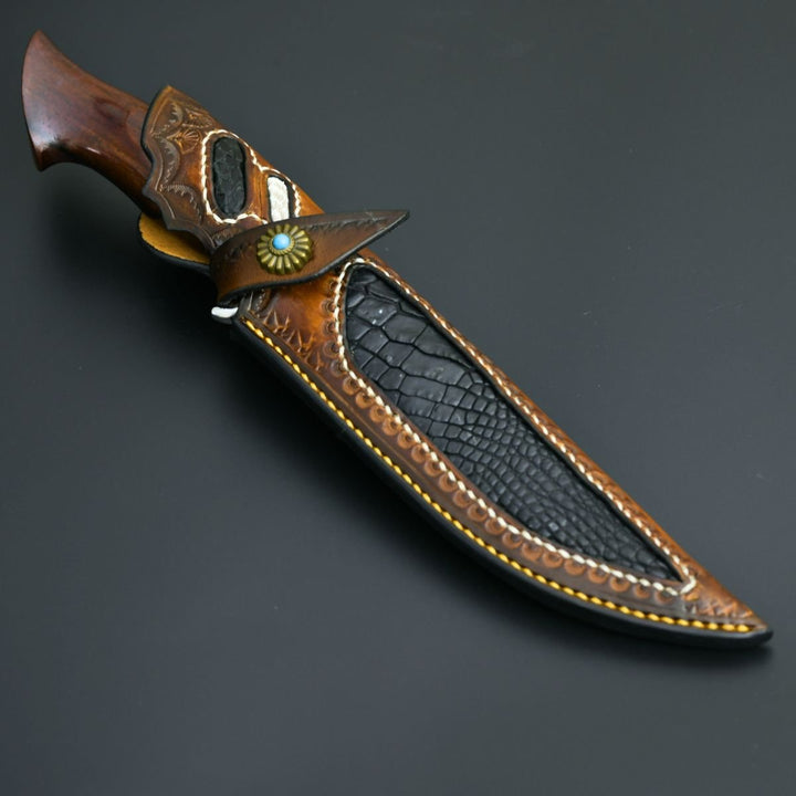 Aphrodite Hunting Handle - Aphrodite Japanese Hunting Utility Knife with Exotic Sandalwood Handle - Shokunin USA
