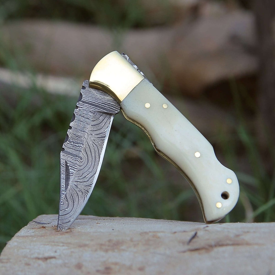 Cosmo Damascus Handle - Cosmo Handmade Damascus Pocket Knife with Bone Handle - Shokunin USA