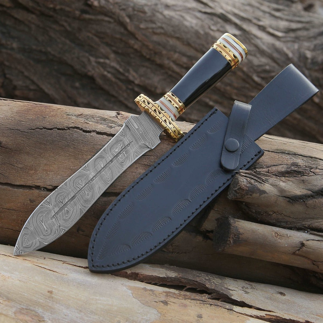 Fear Damascus knives - Fear Damascus Fixed Blade Hunting Knife with Bull Horn &amp; Brass Handle - Shokunin USA