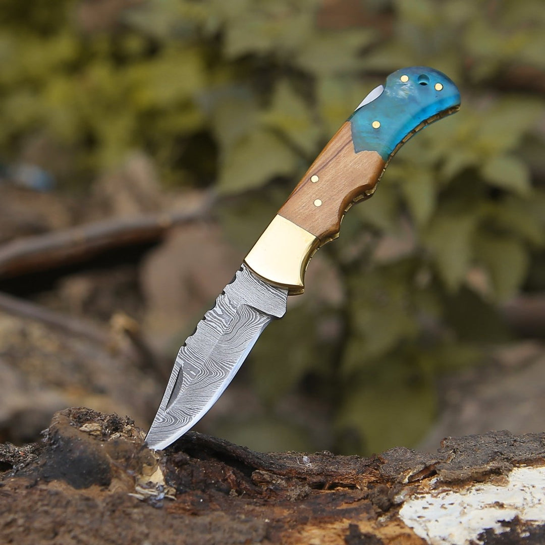 Knight Pocket Handle - Knight Pocket Knife with Olive Wood &amp; Resin Handle - Shokunin USA