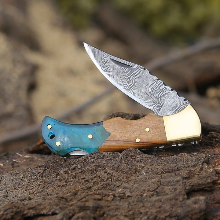 Knight Knife Handle - Knight Pocket Knife with Olive Wood &amp; Resin Handle - Shokunin USA