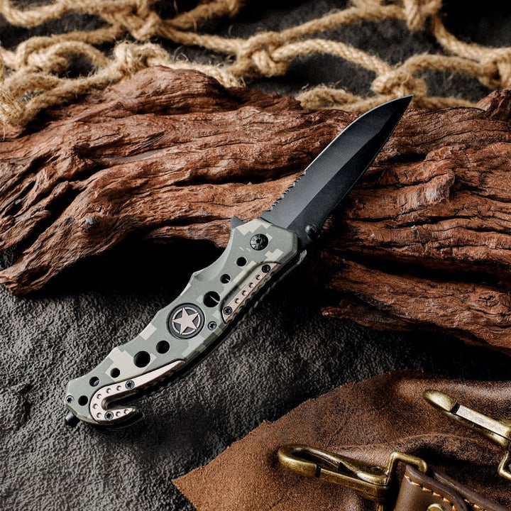 Star Pocket Blade - Star Pocket Knife with Serrated Blade &amp; Camouflage Handle - Shokunin USA