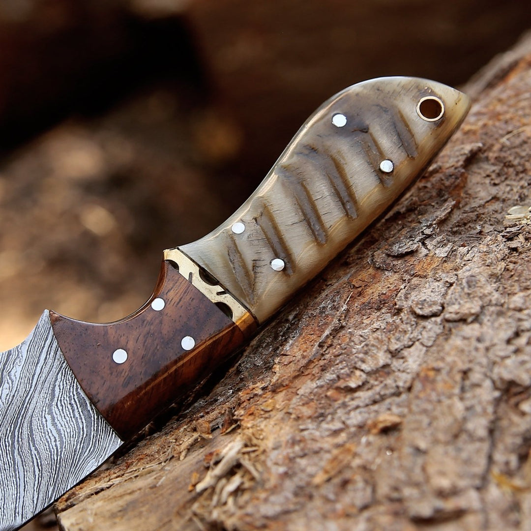 Starlight Hunting knives - Starlight Damascus Hunting Knife with Exotic Rosewood &amp; Ram Horn Handle - Shokunin USA