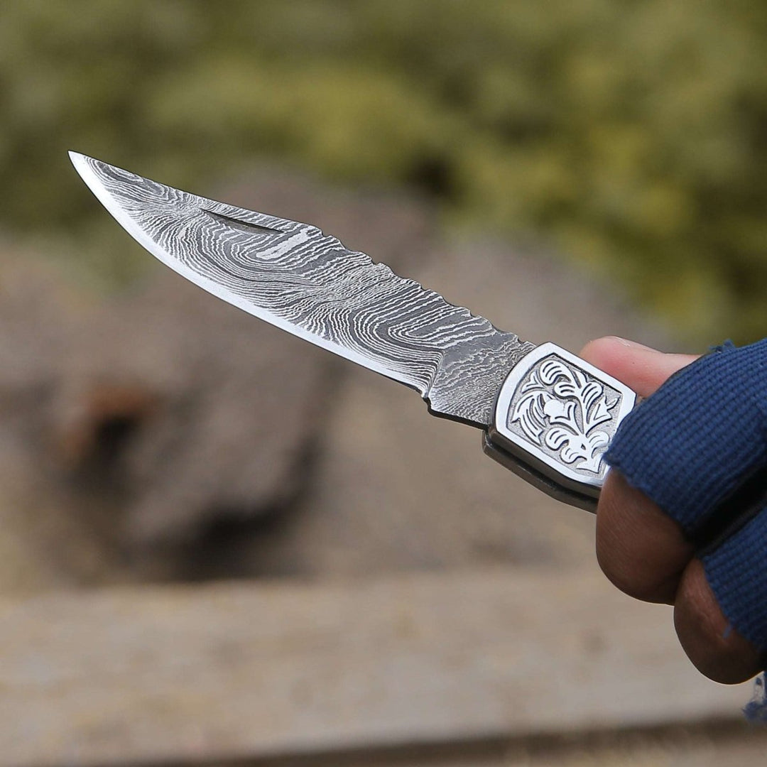 Pocket Cone Handle - Striker Pocket Knife with Pine Cone Handle - Shokunin USA