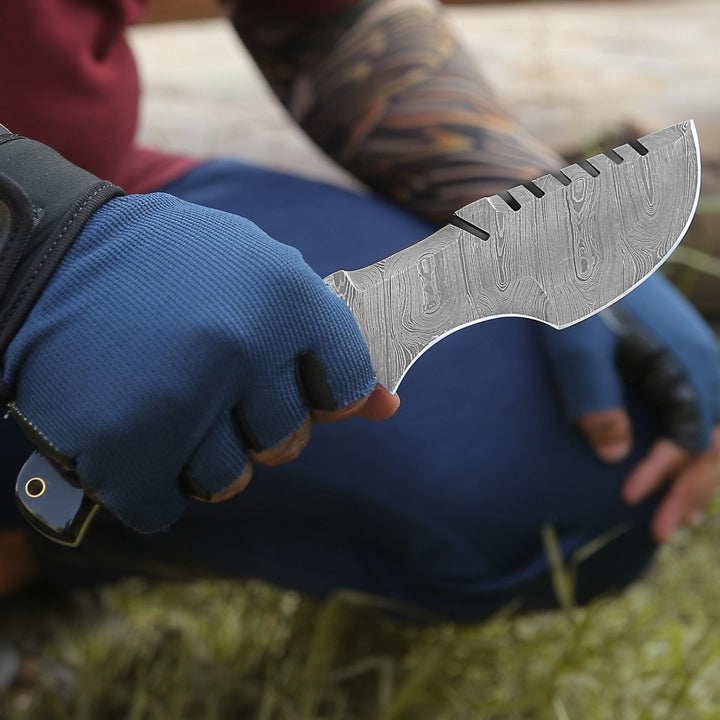Warthog Tracker Knife - Warthog Damascus Tracker Knife with Horn Handle - Shokunin USA