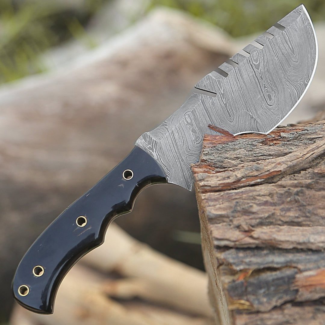 Warthog Damascus knives - Warthog Damascus Tracker Knife with Horn Handle - Shokunin USA